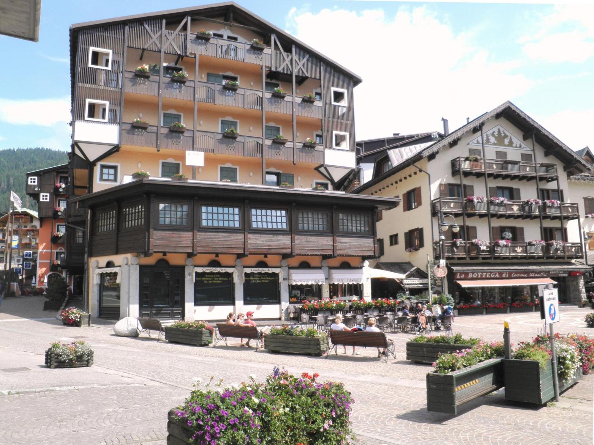 Residence Hotel Sport Campiglio Madonna Eksteriør billede