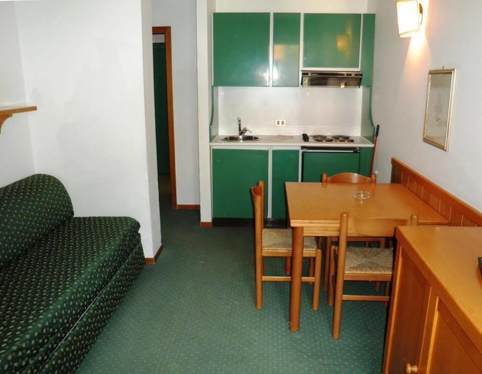 Residence Hotel Sport Campiglio Madonna Eksteriør billede